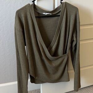 NWOT 🆕 Boutique Olive Green Women's Wrap Sweater Shirt